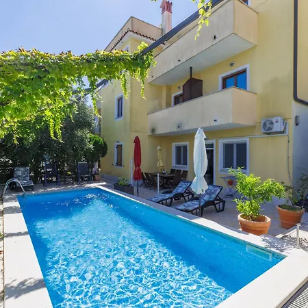 Appartement Gabi - Mdn151 By Interhome *