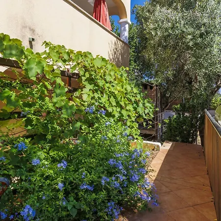 Appartement Gabi - Mdn151 By Interhome Ližnjan