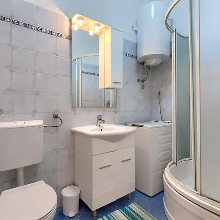 Appartement Gabi - Mdn151 By Interhome Ližnjan